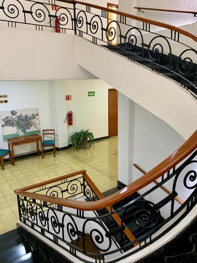 Hotel Capri De Leon Mexico Ngoại thất bức ảnh