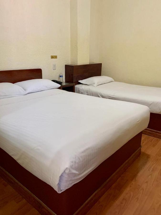 Hotel Capri De Leon Mexico Ngoại thất bức ảnh